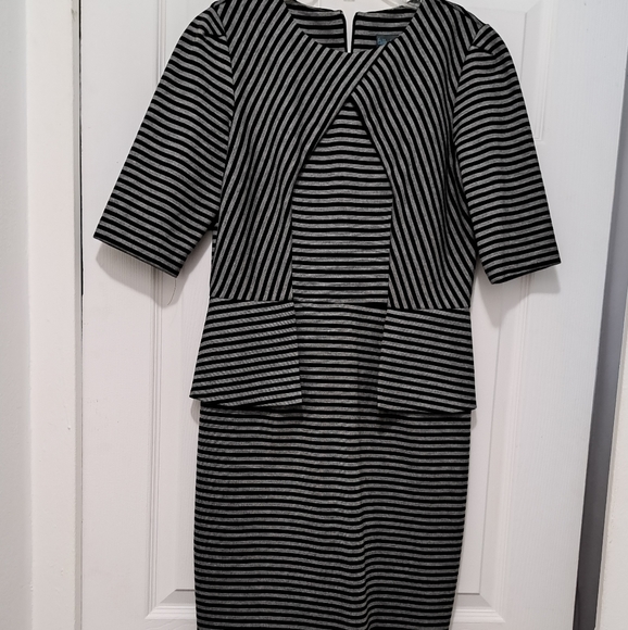 Black and gray striped dress - Picture 3 of 4